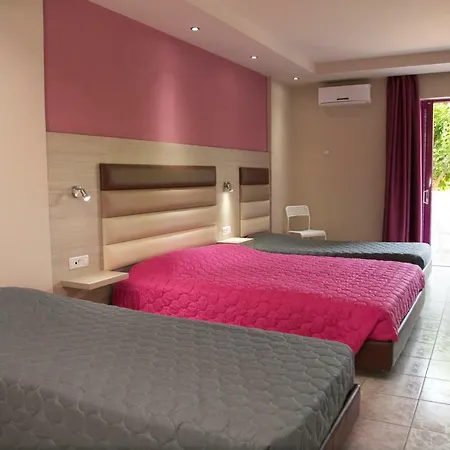 Angela Suites Bed and Breakfast *