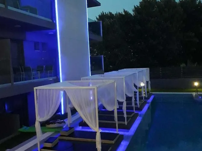 Angela Suites 住宿加早餐酒店 Tigaki